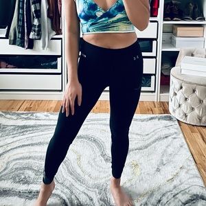 UNDER ARMOUR Black Leggings